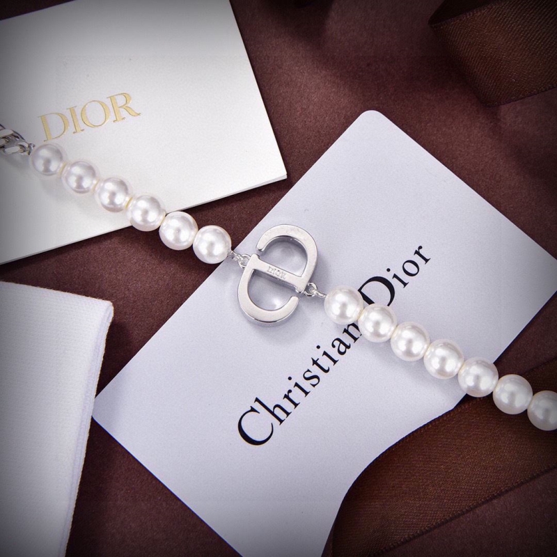 chr1st1an D10r necklaces